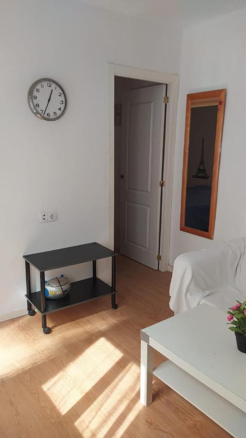 Apartamento en C. María Luisa 2 Dormitorios Madrid Exterior foto